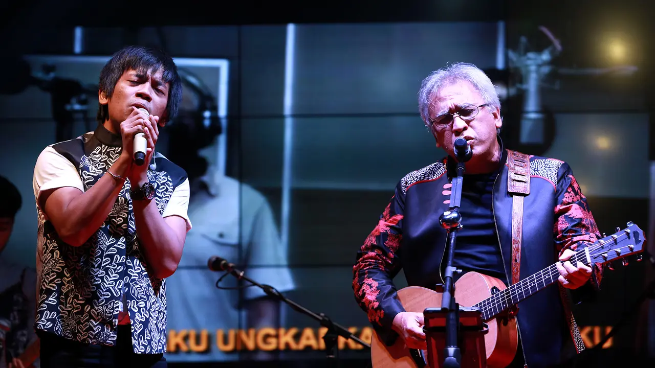 [Bintang] d'Masiv dan Iwan Fals