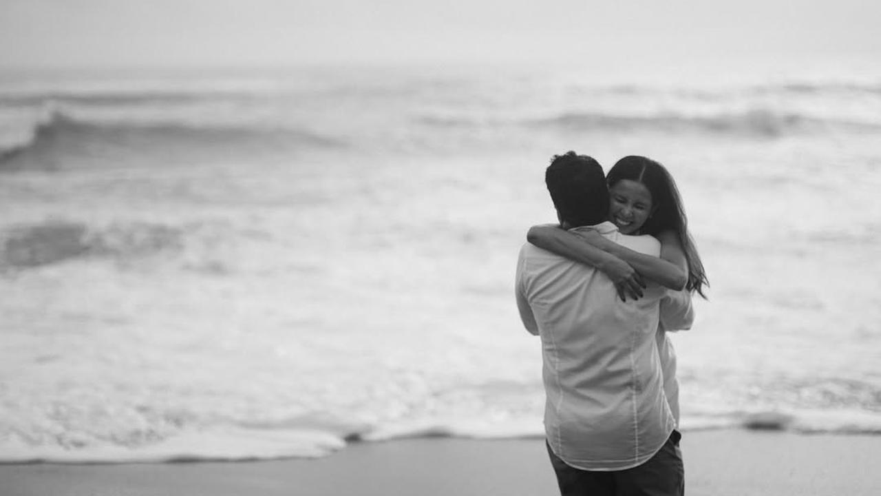 Tak Pernah Unggah Foto Pacar, Yunita Siregar Umumkan Telah Dilamar Kekasih