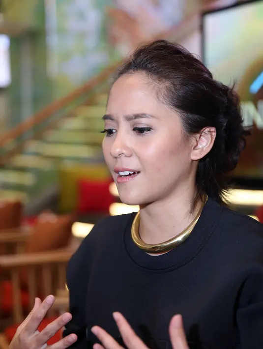 Sebelum menjajal akting, Lala Karmela menekuni dunia tarik suara. Sampai sekarang ia masih memposisikan sebagai penyanyi. (Nurwahyunan/Bintang.com)