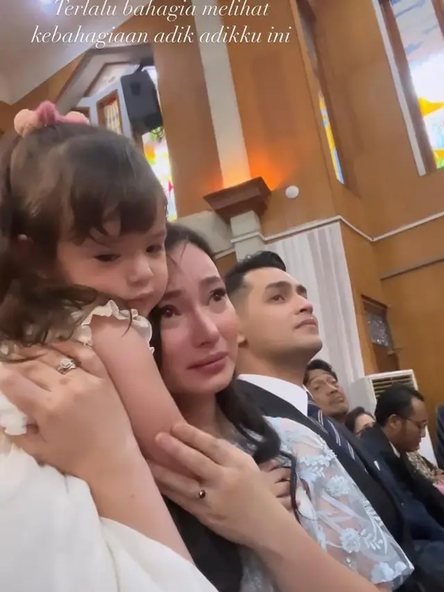 Momen Haru Bahagia Asmirandah Lihat Jessica Mila Menikah