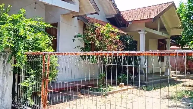 Rumah mendiang Abiem Ngesti