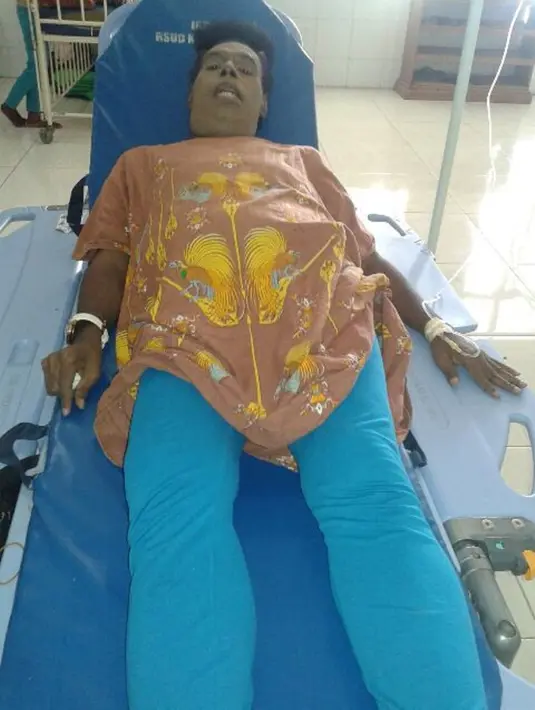 Kabar kesehatan Ade yang merosot drastis memang sempat terdengar. Namun, sosok Ade langsung ‘menghilang’ usai dikabarkan tidak sehat.  (Bintang Pictures)