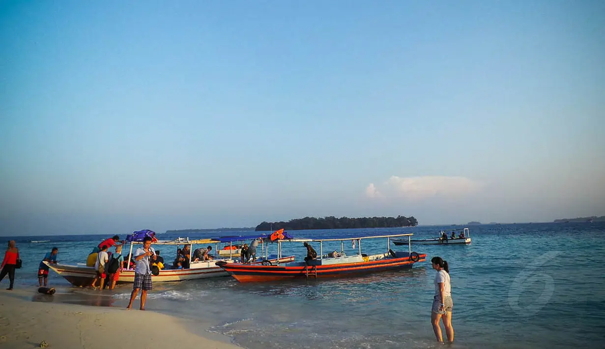 <p>Pulau Harapan yang merupakan salah satu gugusan di Kepulauan Seribu ini menyimpan pemandangan yang sungguh menajubkan untuk memanjakan mata, Jakarta, Senin (25/8/14). (Liputan6.com/Faizal Fanani)</p>