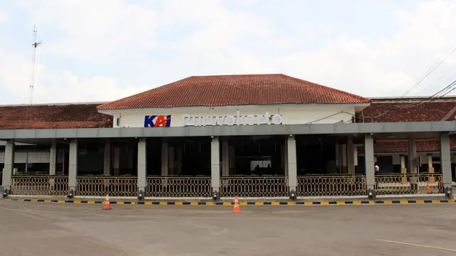 KAI akan meluncurkan dua Kereta Api baru yaitu KA Baturraden Ekspres relasi Bandung - Purwokerto PP dan KA Nusa Tembini relasi Cilacap - Yogyakarta PP. (Dok KAI)