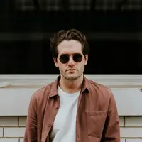 Ilustrasi kulit wajah pria. Sumber foto: unsplash.com/Mihai Stefan.