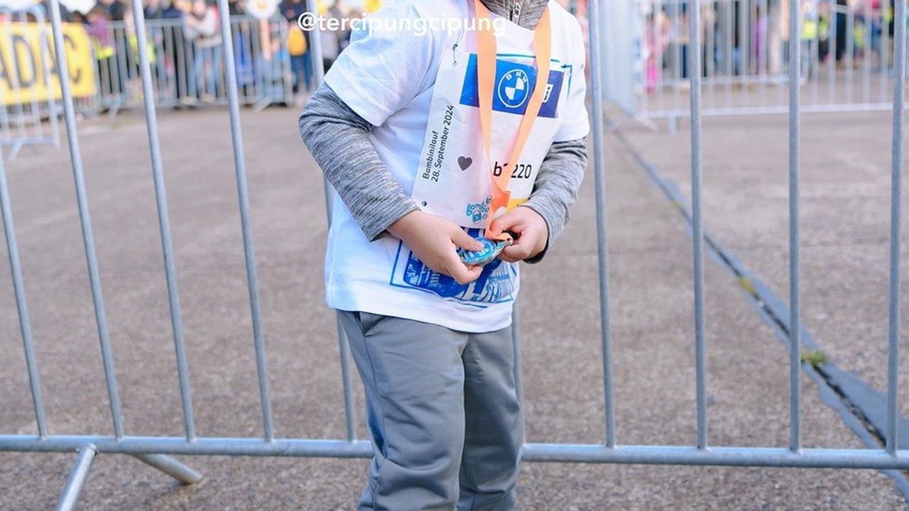 Keikutsertaan Rayyanza dalam lomba marathon kali ini semakin memperkuat keyakinan netizen bahwa ia adalah balita paling produktif di dunia.<br><br>
