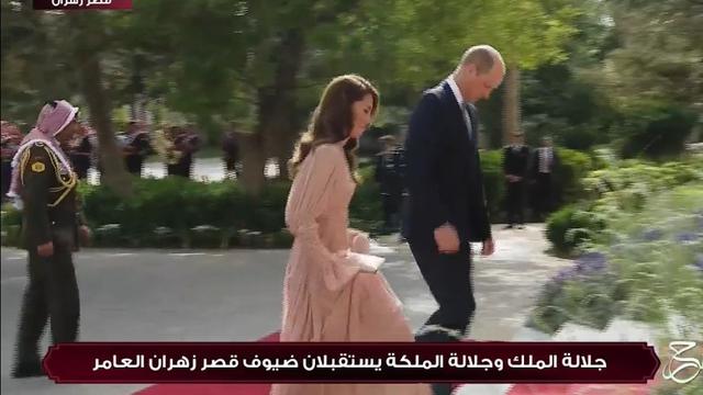 Pangeran William dan Putri Kate Middleton dari Inggris datang ke acara pernikahan Putra Mahkota Hussein dari Yordania. (Dok: Facebook Watch Kerajaan Yordania)