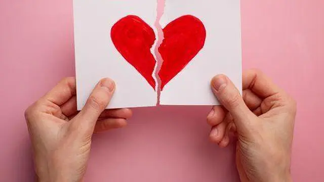 60 Quotes About Heartbreak to Heal Your Broken Heart