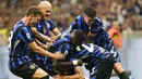 Ini menjadi kemenangan kedua berturut-turut bagi sang juara bertahan, atau yang kedua dalam tiga laga. Mereka kini tak terkalahkan dalam 17 laga. Nerazzurri memuncaki klasemen dengan tujuh poin. (AP Photo/Luca Bruno)