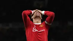 Penampilan Cristiano Ronaldo selepas kembali ke Manchester United awalnya terlihat sangat meyakinkan. Namun, seiring berjalannya waktu, CR7 bukan lagi menjadi andalan utama di skuat MU. Berikut ini 5 pemain yang dianggap lebih penting bagi MU daripada dirinya. (AFP/Paul Ellis)