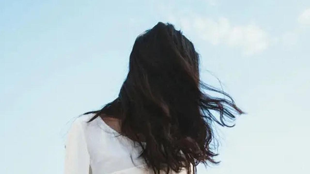 Cara Mencegah Rambut Beruban Tumbuh Kembali di Usia Muda