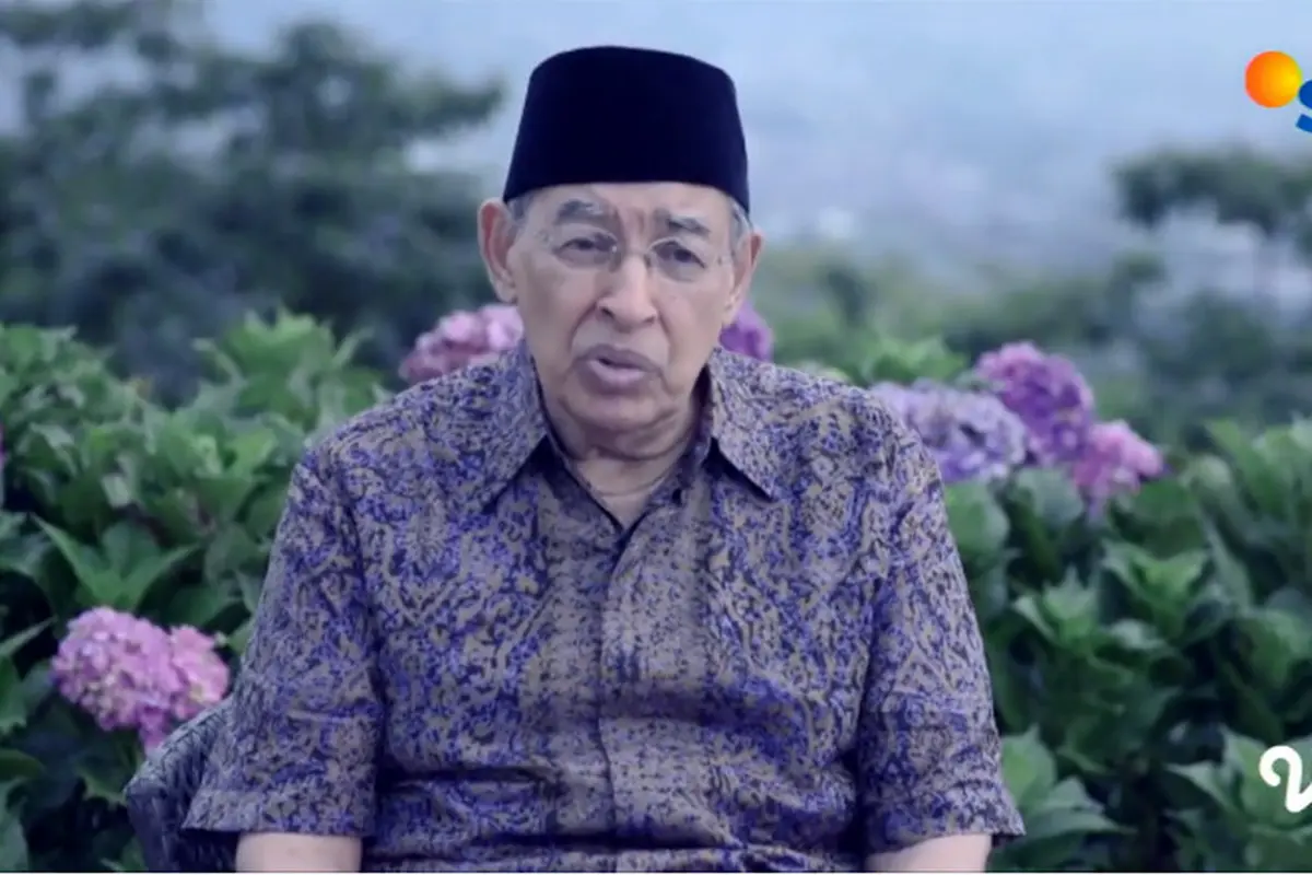 Quraish Shihab: Jika Kita Takut pada Allah, Maka Mendekatlah