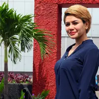 Farhat Abbas akan melaporkan janda dua anak ke polisi dengan tuduhan pencemaran nama baik. Lantas seperti apa tanggapan Nikita terkait rencana di laporkan ke polisi. (Nurwahyunan/Bintang.com)