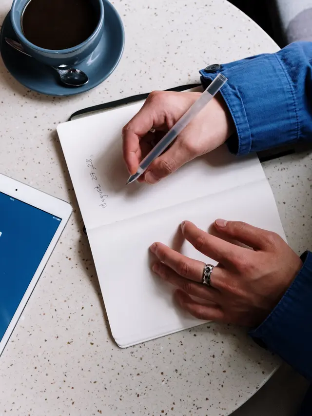 ilustrasi ciri-ciri gurindam/cottonbro/pexels