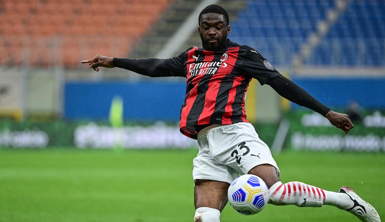 Fikayo Tomori. Pada pertengahan musim ini dirinya dipinjamkan ke AC Milan dan tampil lumayan di Serie A. Chelsea diyakini akan melepas sang pemain jika AC Milan ingin mempermanenkannya. (AFP/Miguel Medina)