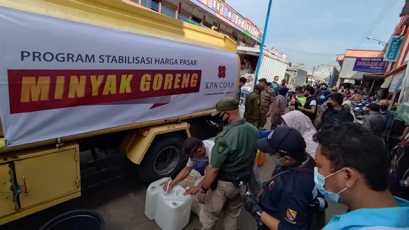 Operasi Pasar KPN Corp-Kemendag Sediakan Ribuan Liter Minyak Goreng