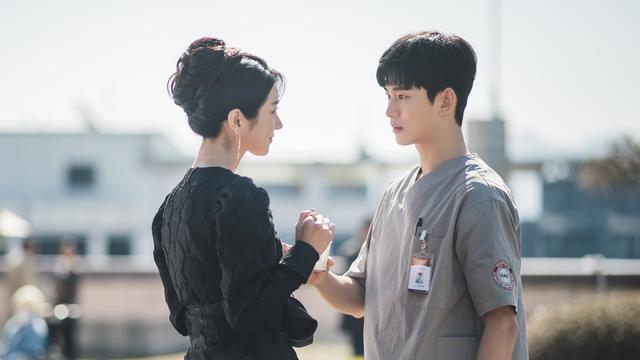 Episode Akhir Drama It S Okay To Not Be Okay Raih Rating Tertinggi Showbiz Liputan6 Com
