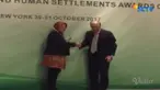 Tri Rismaharini terima penghargaan Global Green City di New York.