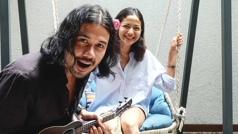 Chicco Jerikho dan Putri Marino --