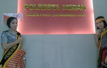 Polwan di Medan kenakan busana adat agar lebih humanis