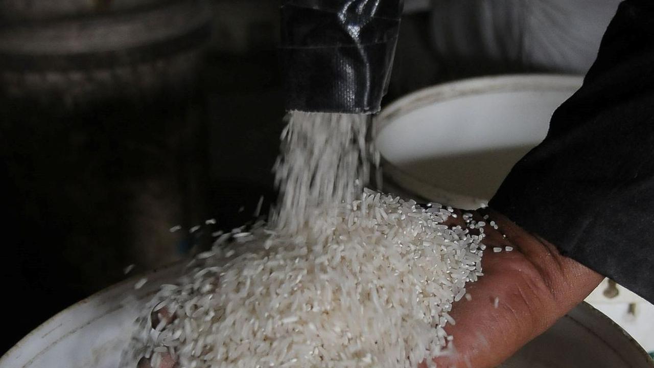 Dirut Bulog Tegaskan Pemerintah Tidak Akan Ubah HET Meski Harga Beras Mahal dan Langka