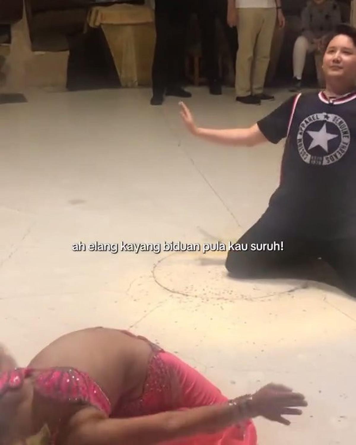 7 Potret Rangga SMASH Battle Belly Dance di Turki, Gak Kalah Jago - Sang Penari Malah Terlihat Insecure