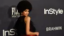 Aktris Zendaya menghadiri acara tahunan InStyle Awardske-3  di Los Angeles, California, Senin (23/10). Tampil percaya diri, rambut kribo mantan bintang Disney channel ini pun mencuri perhatian banyak orang. (Chris Pizzello/Invision/AP)