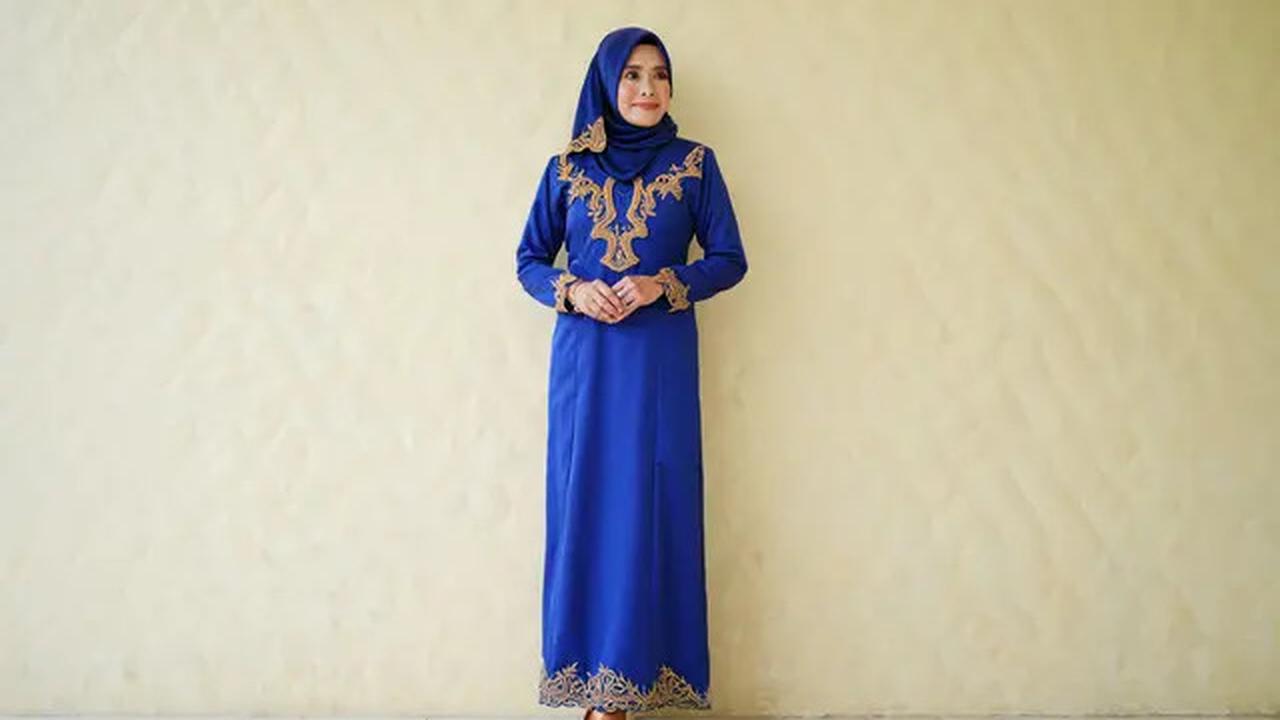 8 Model Gamis Terbaru untuk Usia 60-an, Tampil Modis dan Nyaman Sepanjang Hari