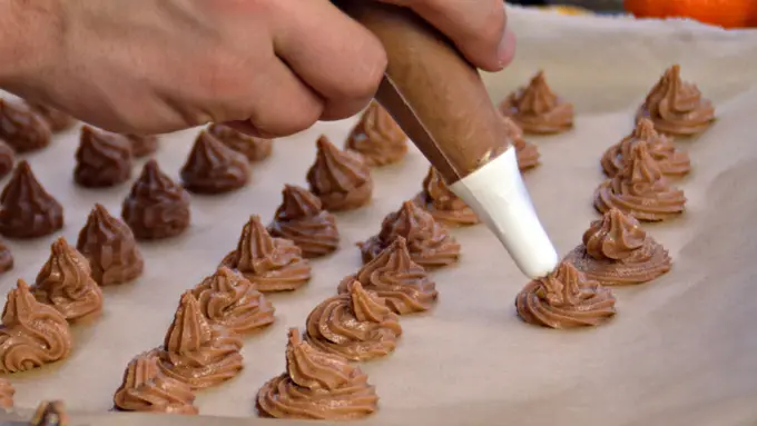 butter cookies coklat