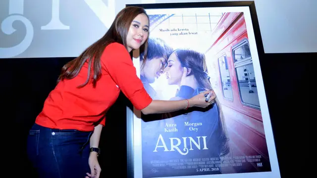 [Bintang] Aura Kasih