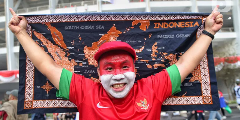 Suporter Timnas Indonesia Merahkan Stadion Utama Gelora Bung Karno