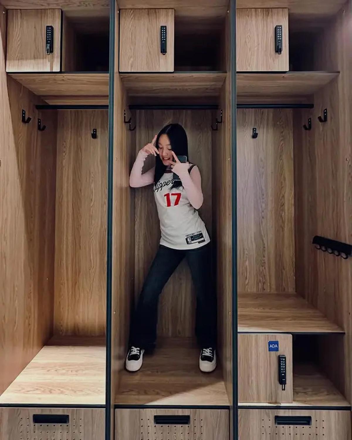 Bikin Bangga! Penyanyi Malea Emma Tampil di Laga NBA dengan Jersey Bertema Kemerdekaan Indonesia