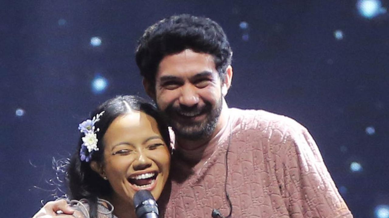 FOTO: Romantisme Yura Yunita Duet Bareng Reza Rahadian di Pestapora 2023