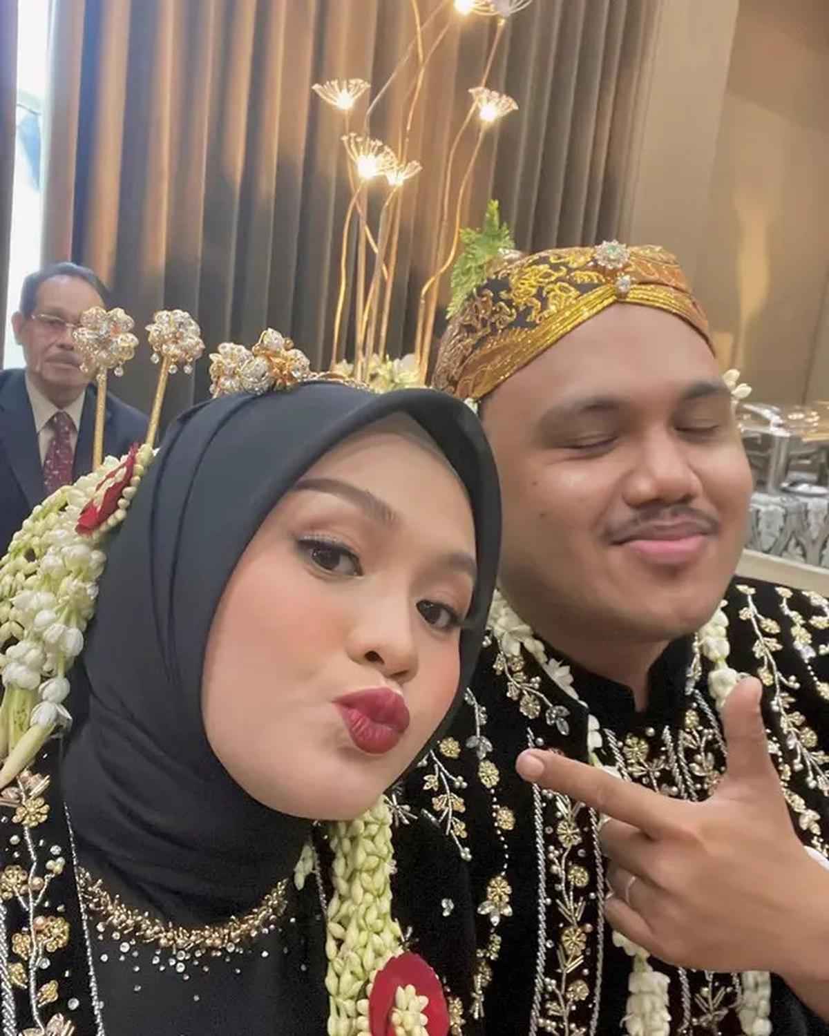 6 Potret Salma Salsabil dan Dimansyah Laitupa Resmi Nikah Pakai Adat Jawa