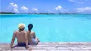 Dari akun Instagram, pasangan pengantin baru itu tengah menjalani bulan madu di Maladewa. Dua foto dibagikan oleh penyanyi saat menjalani bulanmadu.  (Instagram/sammysimorangkir)
