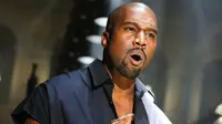 Gaya Gagal Kanye West Hadiri Pesta Pernikahan
