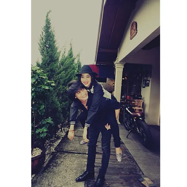 Kebersama Widi Vierratale dan Kevin Aprilio (sumber: instagram/_widikidiw_)