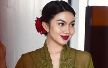 FOTO: Sederet Potret Ariel Tatum dengan Lipstik Merah Merona, Cantik Mempesona!