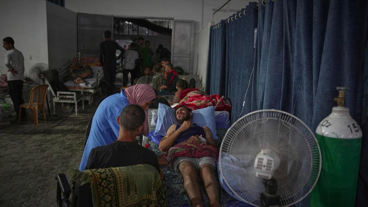 FOTO: Rumah Sakit Shifa yang Hancur,  Dari Simbol Harapan Jadi Saksi Derita Gaza