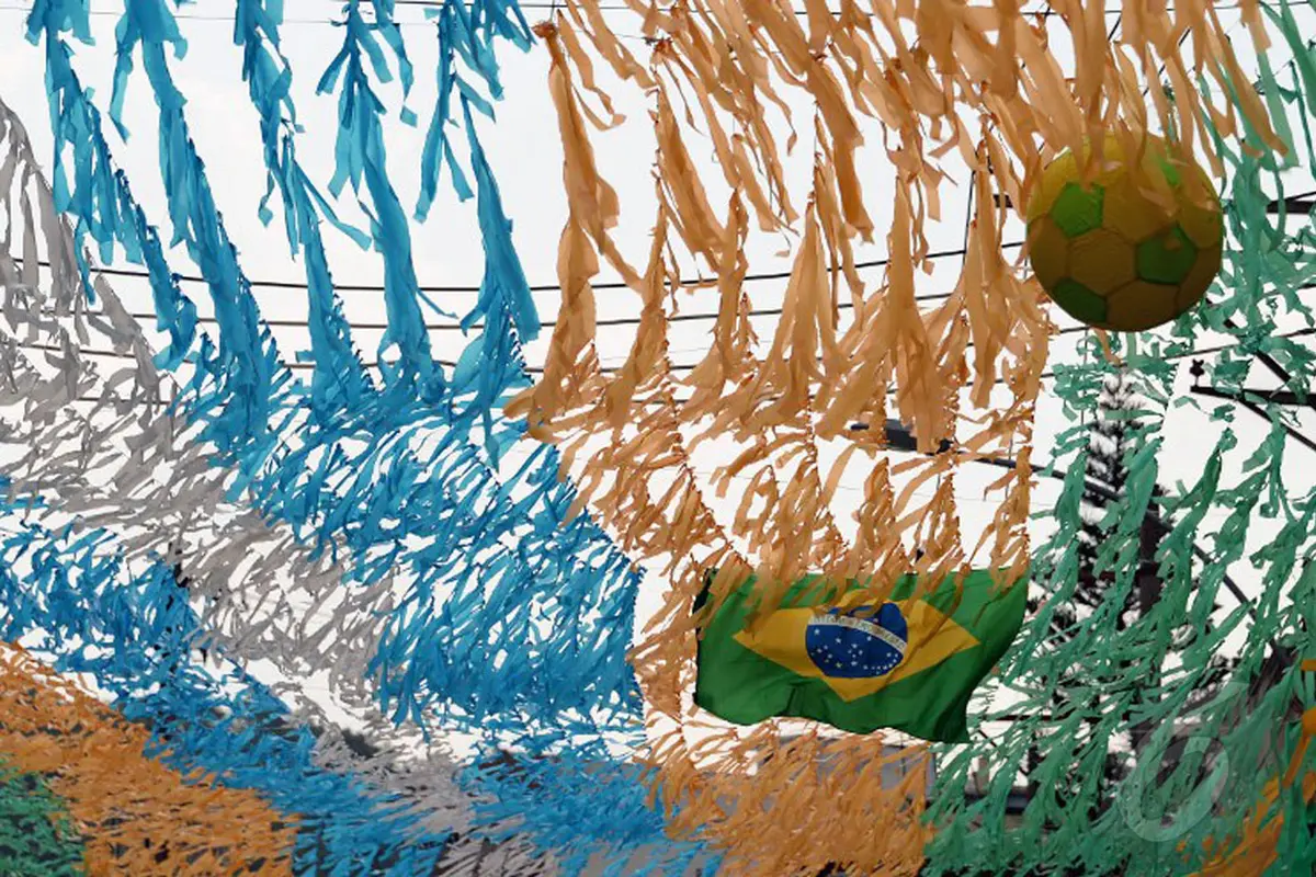Jelang Laga Bola Akbar 2014, Kota Brazil Berhias