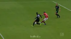Berita video pesta gol Bayern Munchen ke gawang Augsburg. This video presented by BallBall.