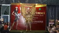 Garuda, sumber inspirasi baju Unity Nation, Dyand Fariz membuat kostum nasional untuk Kezia berlaga di Miss Universe (Liputan6.com/Herman Zakharia)