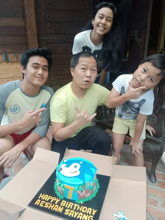 Beranjak Remaja, Ini  6 Pesona Raafi Ganto Putra Sandhy Sandoro dan Ade Sechan