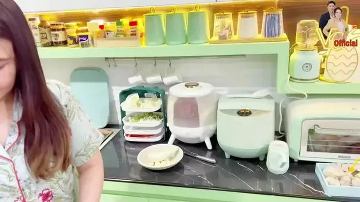 Potret Dapur Estetik di Rumah Mewah Via Vallen, Modelnya Simple dan Enak Dipandang