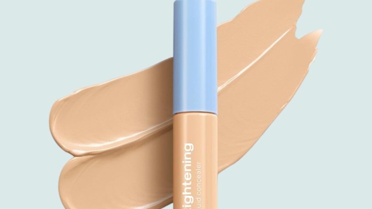 Concealer vs Corrector: Mana yang Lebih Ampuh Menutupi Bekas Jerawat dan Bintik Hitam?