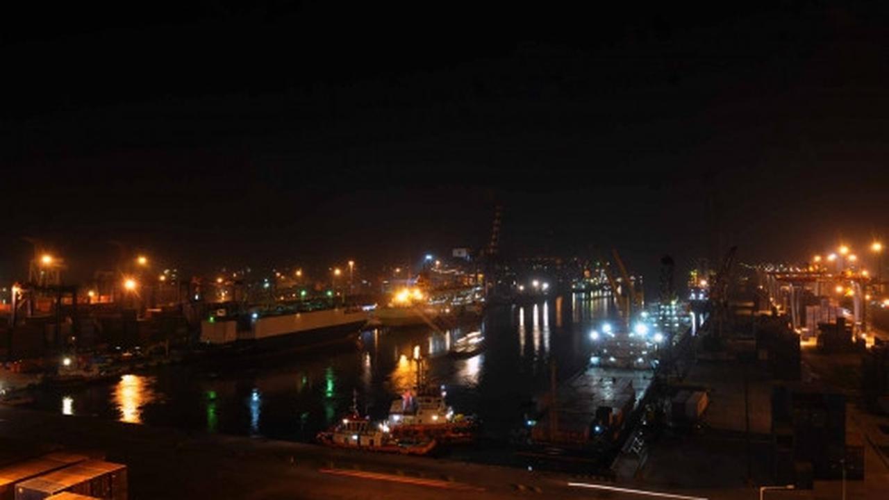 Memantau aktivitas dwelling time di Pelabuhan Tanjung Priok