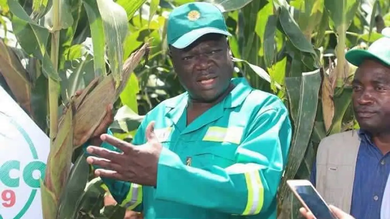 Menteri Pertanian Zimbabwe Perrance Shiri yang meninggal beberapa hari setelah sopirnya dinyatakan positif COVID-19. (Twitter/ Perrance Shiri)