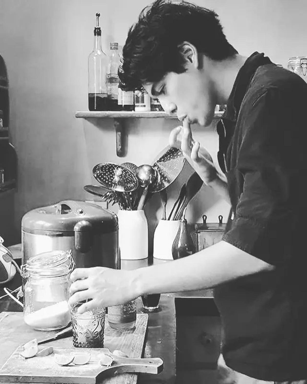 Model Rambut Maxime Bouttier dari Awal Karier hingga Menikah dengan Luna Maya, Pesona Gantengnya Tak Pudar