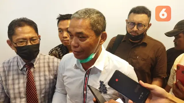 gugatan praperadilan kedua Kakek Gaddong ditolak oleh hakim tunggal PN Makassar (Liputan6.com/Fauzan)