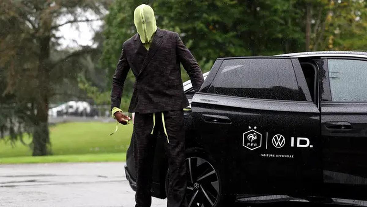 Tampil Modis, Simak Gaya Busana Pemain Timnas Prancis Sesaat Sebelum Latihan